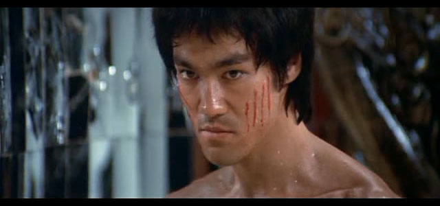 El actor Bruce Lee en "Enter the Dragon"